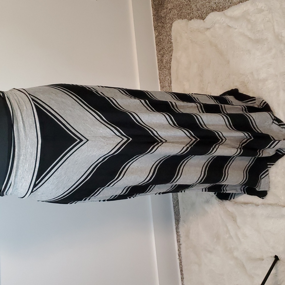 Merona Chevron Pattern Maxi Skirt Sz S gray/black